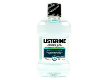 Ополіскувач для рота Listerine "Сильні зуби, здорові ясна" 250мл