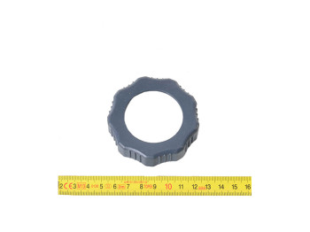 Гайка пластиковая корпуса фильтра предварительной фильтрации Intex 11261, 7×5,7×1,7см, диаметр 5,7см