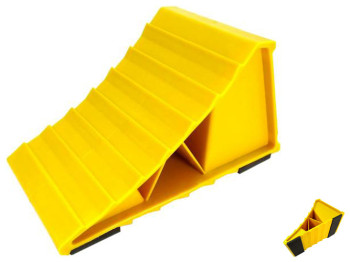 Упор под колесо ST-002 (210x120x195мм) пластик