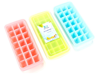 Форма для льоду пластикова з кришкою