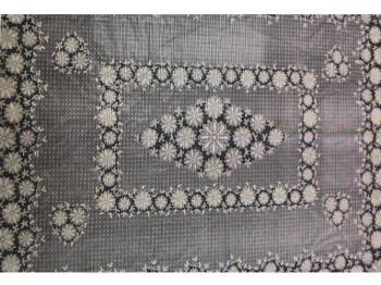 Клейонка вінілова ажурна відривна з сріблом "Lace" 1.37x1.80м 10шт / рул (ціна за рулон)