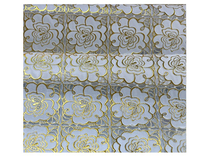 Клеенка виниловая ажурная "Lace" с золотом 1,37x20 метров (цена за рулон)
