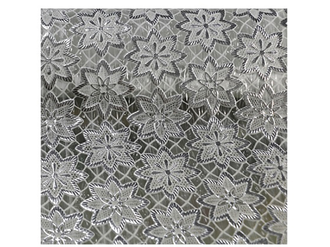 Клеенка виниловая ажурная "Lace" с серебром 1,37x20 метров (цена за рулон)