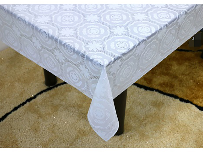 Клейонка вінілова ажурна "Lace" біла 1,37x20 метрів (ціна за рулон)
