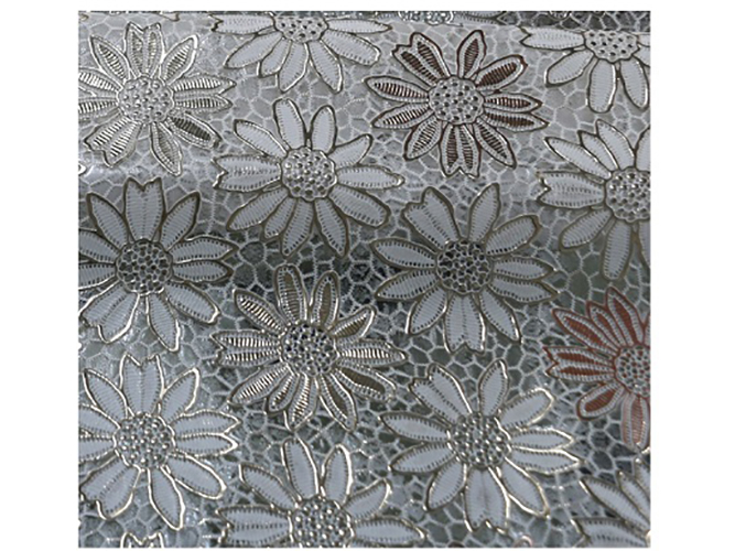 Клеенка виниловая ажурная "Lace" золото с печатью 1,37x20 метров (цена за рулон)