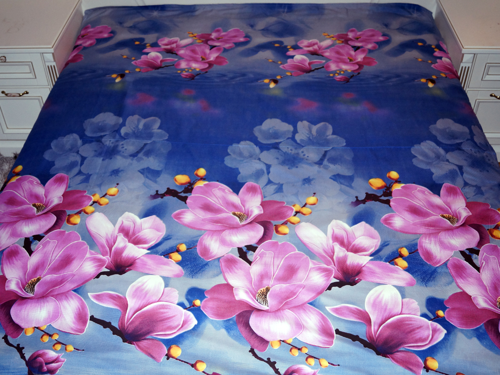 Простынь полиэстер "Розовая магнолия" на синем 180x220см