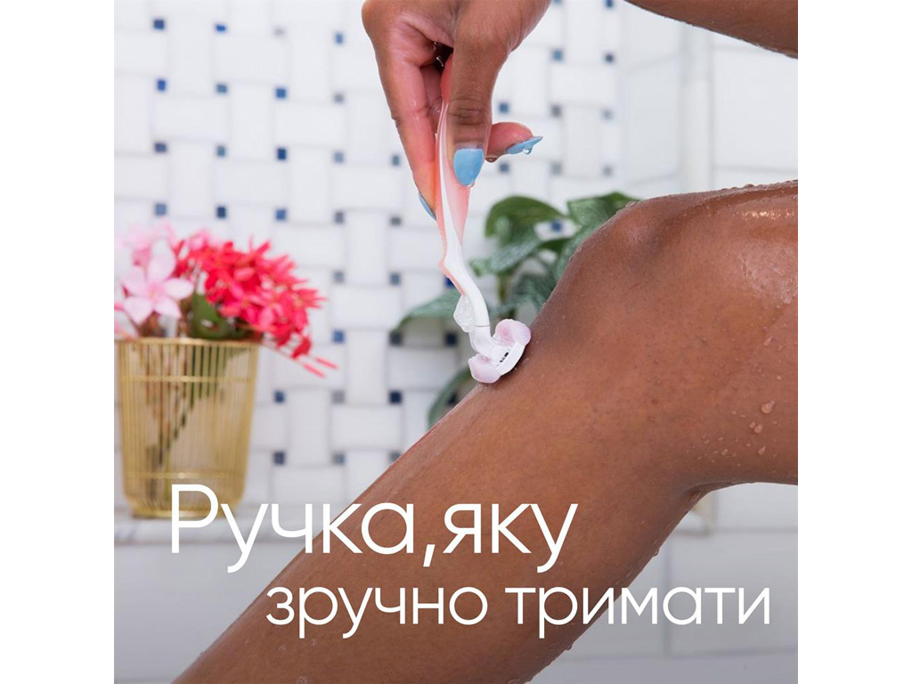 Бритва з 3 лезами Gillette Venus ComfortGlide Spa Breeze з 4 змінними касетами