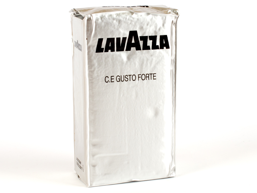 Кофе натуральный молотый Lavazza "Crema e Gusto Forte" (серебристая пачка) 250гр в брикете, Италия