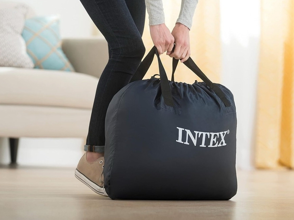 Надувне двоспальне ліжко Intex 64824, 152х203х46см, вбудований насос 220-240V, велюр