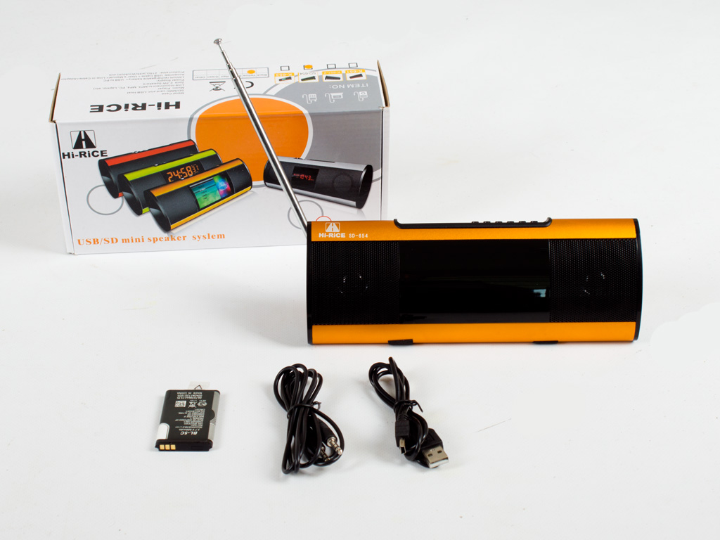 MP3 плеер + часы с будильником, с антенной, FM радио, читает MicroSD(TF), USB, зарядка от компьютера