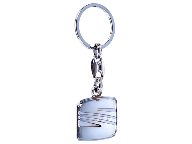 Брелок металевий Seat